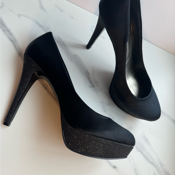 Satin platform stilettos size 9 - Picture 2 of 7